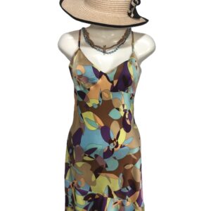 Vestido café floreado en colores pastel de seda