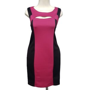 Vestido rosa con lateral negro sin manga